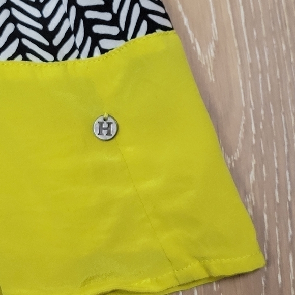Hatley navy/white patterned with yellow band sleeveless 100% silk top size Small - Picture 5 of 8